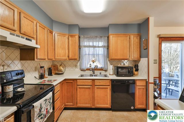 969 Bridge Court, Catasauqua Boro, PA 18032