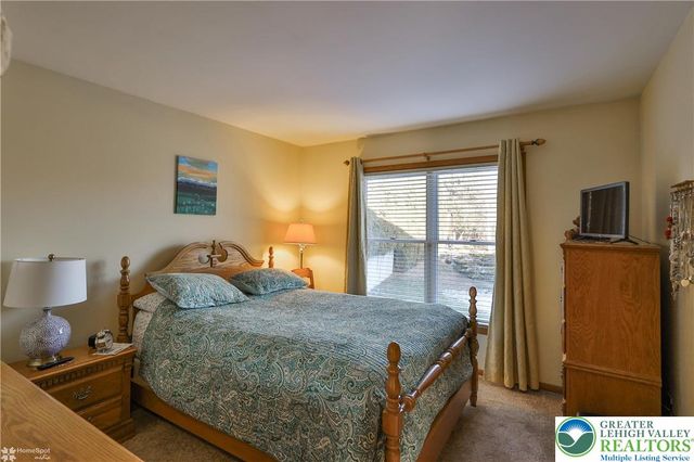 969 Bridge Court, Catasauqua Boro, PA 18032