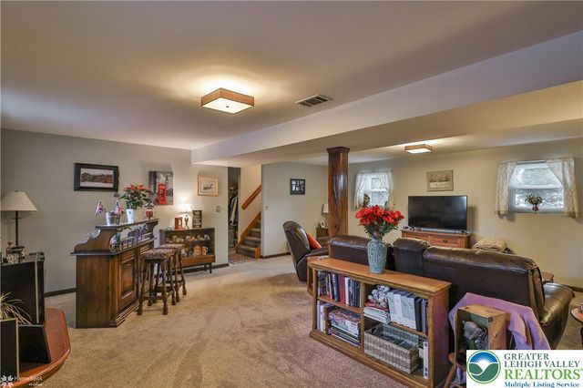 969 Bridge Court, Catasauqua Boro, PA 18032