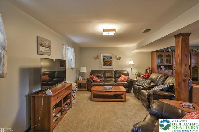 969 Bridge Court, Catasauqua Boro, PA 18032