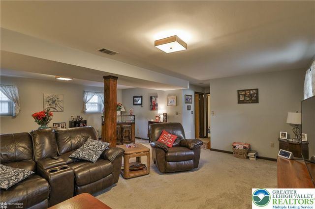 969 Bridge Court, Catasauqua Boro, PA 18032