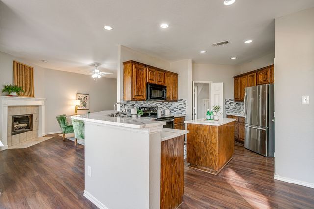 4901 Sailwind Drive, Fort Worth, TX 76135