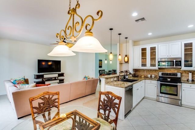3690 Old Lighthouse Circle, Wellington, FL 33414
