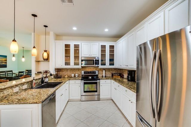 3690 Old Lighthouse Circle, Wellington, FL 33414