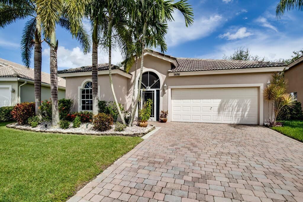 3690 Old Lighthouse Circle, Wellington, FL 33414