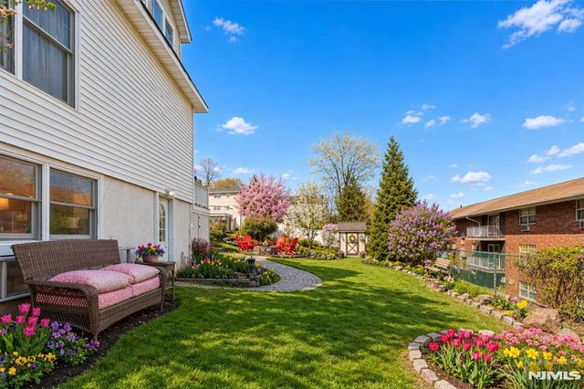 70 Overlook Avenue, Ridgefield Park, NJ 07660