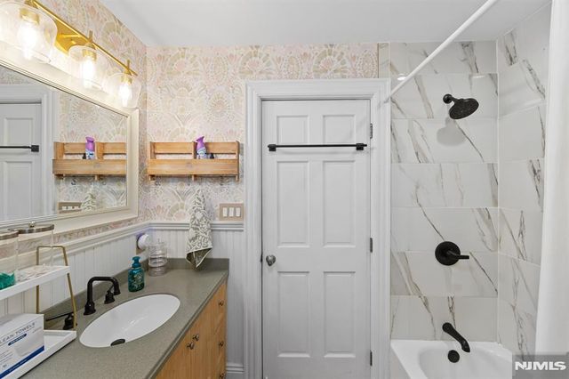 70 Overlook Avenue, Ridgefield Park, NJ 07660