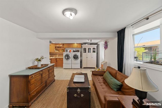 70 Overlook Avenue, Ridgefield Park, NJ 07660