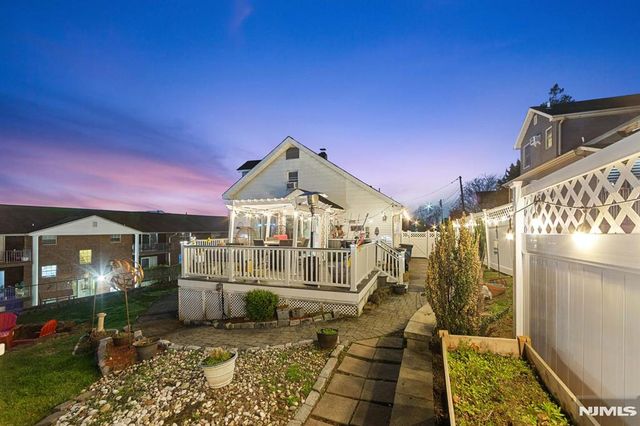 70 Overlook Avenue, Ridgefield Park, NJ 07660