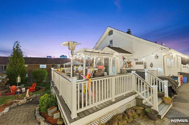 70 Overlook Avenue, Ridgefield Park, NJ 07660