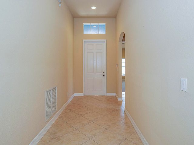 5561 57th Way, Vero Beach, FL 32967