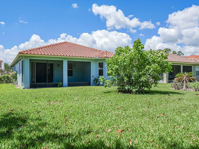 5561 57th Way, Vero Beach, FL 32967