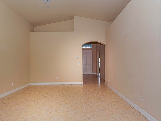 5561 57th Way, Vero Beach, FL 32967