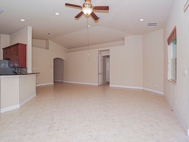 5561 57th Way, Vero Beach, FL 32967