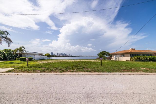 353 22ND AVENUE SE, St Petersburg, FL 33705