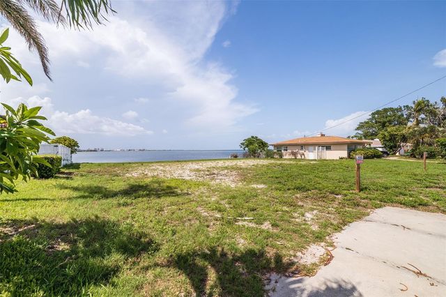 353 22ND AVENUE SE, St Petersburg, FL 33705