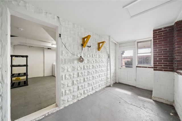 519 Washington St, Mt Pleasant Boro, PA 15666