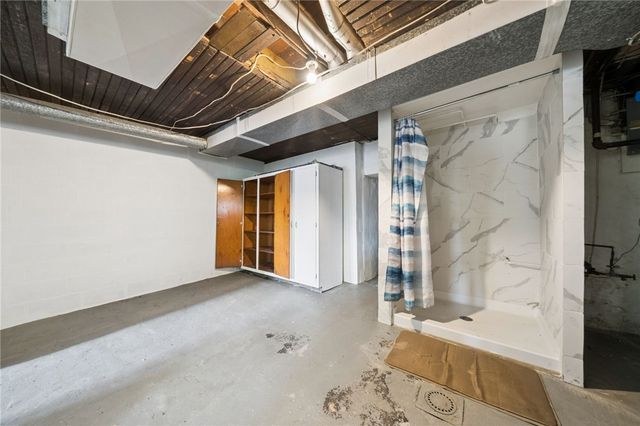 519 Washington St, Mt Pleasant Boro, PA 15666