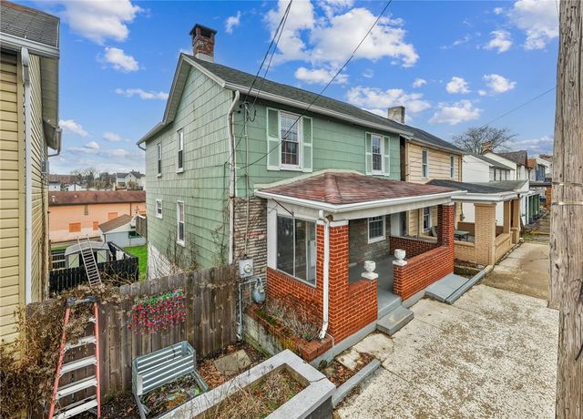 519 Washington St, Mt Pleasant Boro, PA 15666