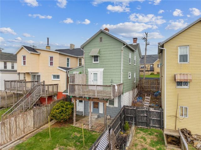 519 Washington St, Mt Pleasant Boro, PA 15666