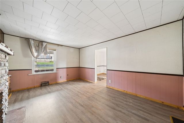 519 Washington St, Mt Pleasant Boro, PA 15666