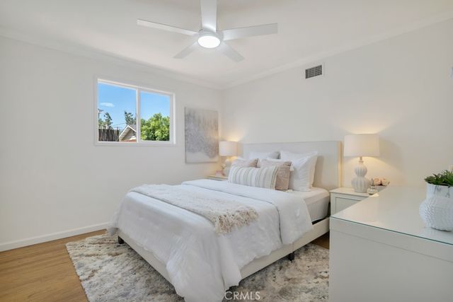 22529 Clarendon, Woodland Hills, CA 91367