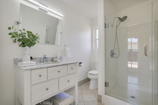 22529 Clarendon, Woodland Hills, CA 91367