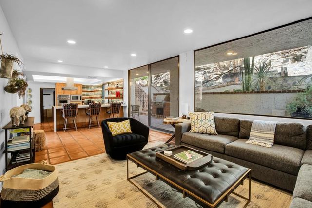 1777 Ridge Road, Palm Springs, CA 92264