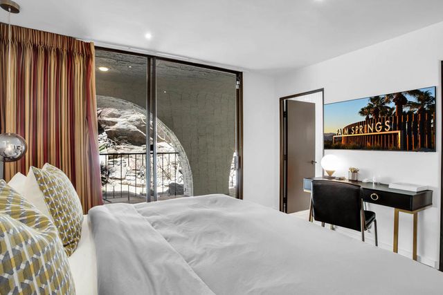 1777 Ridge Road, Palm Springs, CA 92264