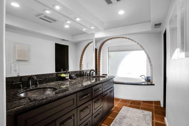 1777 Ridge Road, Palm Springs, CA 92264