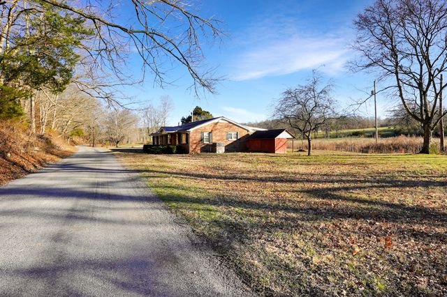 460 Honey Fork Rd, Indian Mound, TN 37079