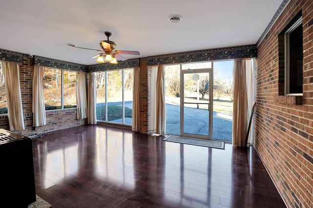 460 Honey Fork Rd, Indian Mound, TN 37079