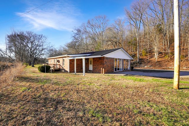 460 Honey Fork Rd, Indian Mound, TN 37079