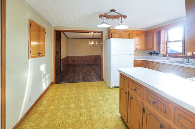 460 Honey Fork Rd, Indian Mound, TN 37079