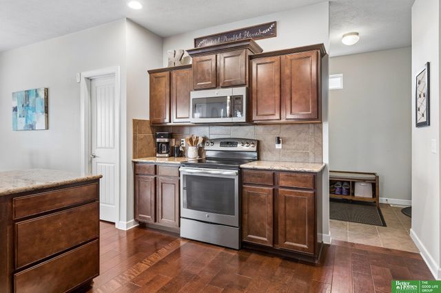 19868 K Street, Omaha, NE 68135
