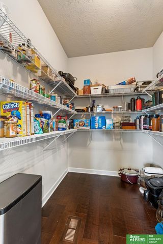19868 K Street, Omaha, NE 68135
