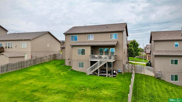 19868 K Street, Omaha, NE 68135