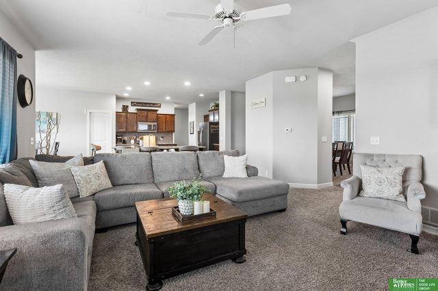 19868 K Street, Omaha, NE 68135
