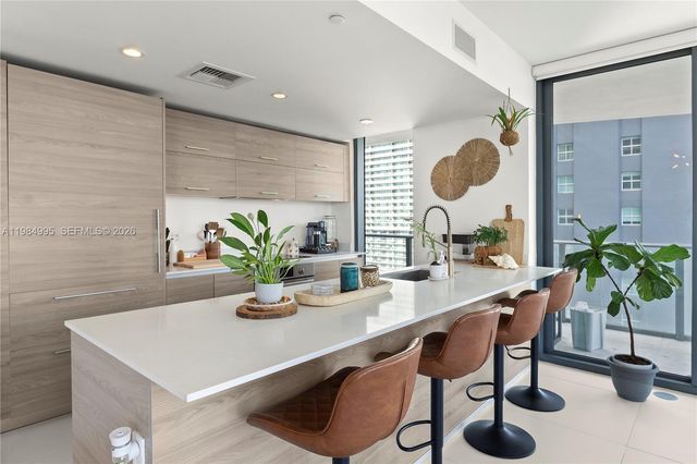 1300 S Miami Ave 2001, Miami, FL 33130