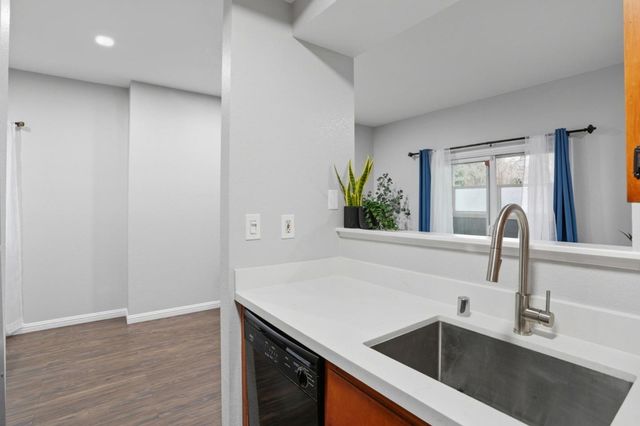 373 Shadow Run Drive, San Jose, CA 95110