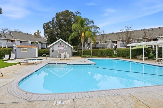 373 Shadow Run Drive, San Jose, CA 95110