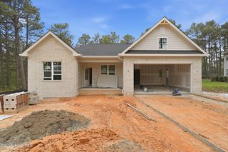 151 Parkwood Court, West End, NC 27376
