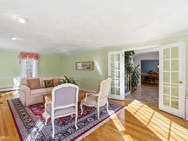 90 Blue Ridge Rd, North Andover, MA 01845