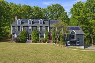 90 Blue Ridge Rd, North Andover, MA 01845