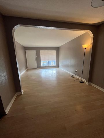 5625 Antoine Drive 1212, Houston, TX 77091