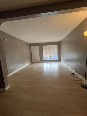 5625 Antoine Drive 1212, Houston, TX 77091