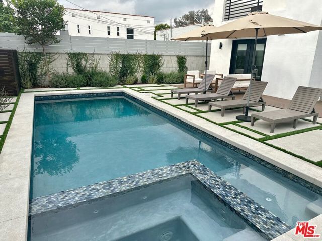 1622 S Mansfield Avenue, Los Angeles, CA 90019