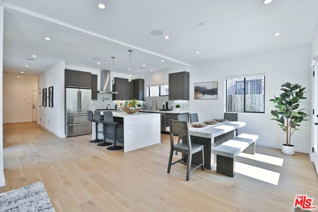 1622 S Mansfield Avenue, Los Angeles, CA 90019