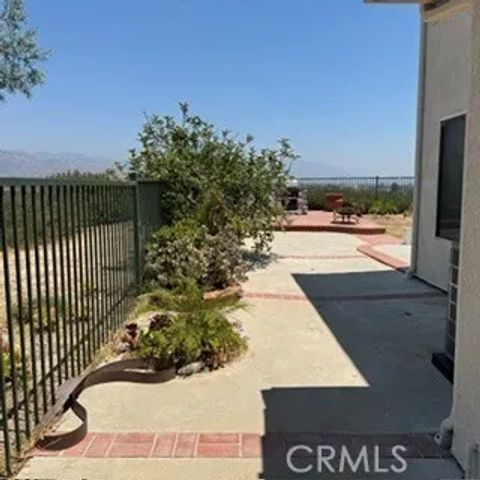 11954 Edgecliff, Sylmar, CA 91342