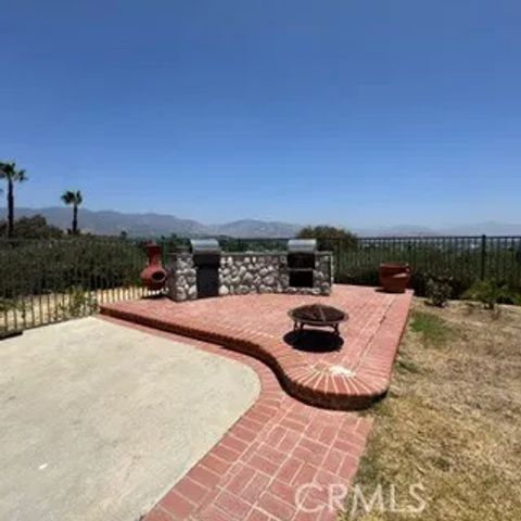 11954 Edgecliff, Sylmar, CA 91342